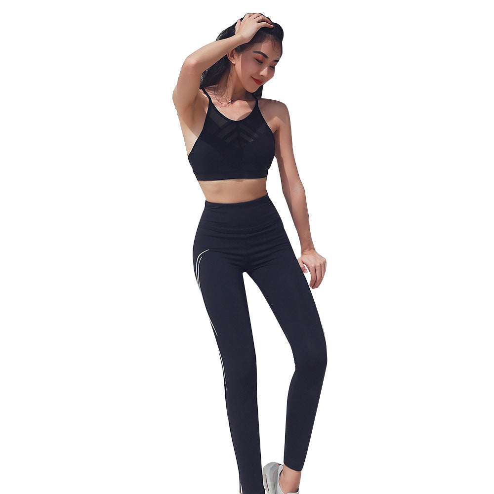 Breathable female fitness clothes